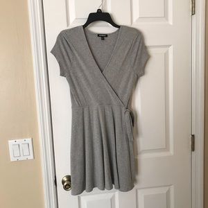 Short sleeve Dress, Express, V neck/mini